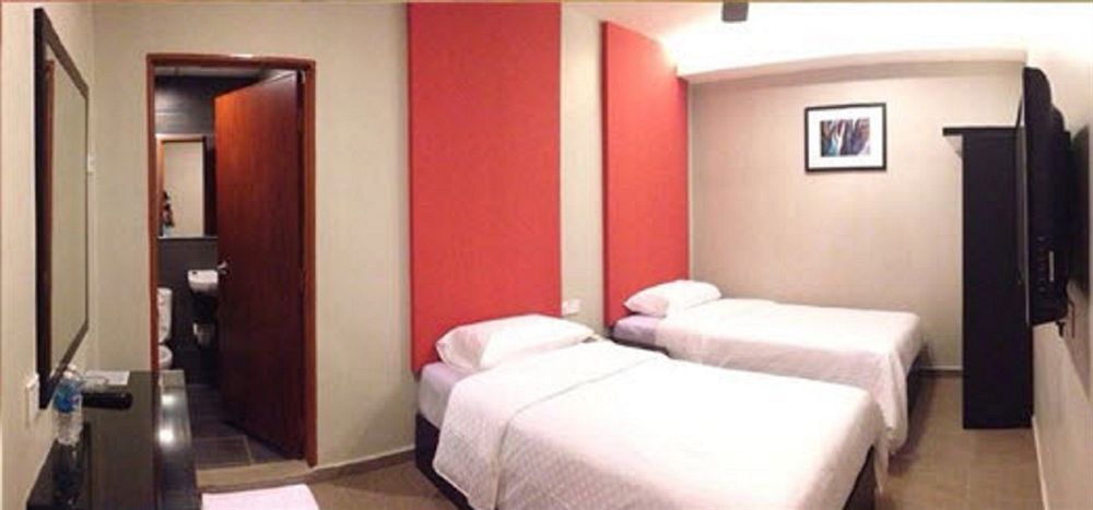 Golden Court Hotel - Tun Abdul Razak Johor Bahru Extérieur photo